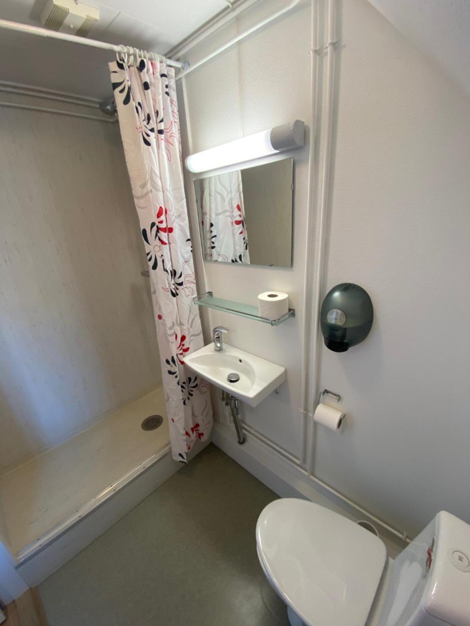 Hotel Disko Island Qeqertarsuaq Room photo